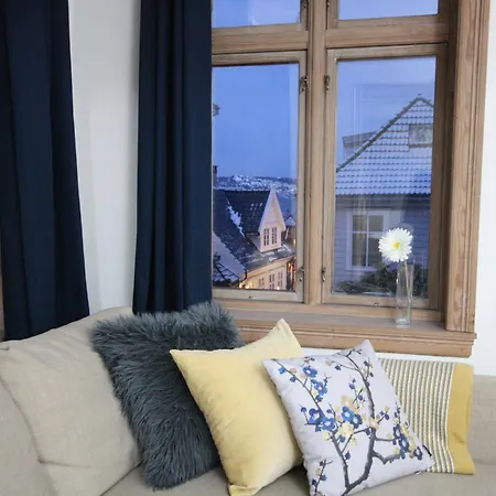 Spacious - Old Town Apartment Bergen