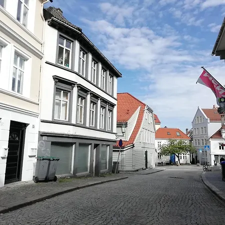 Spacious - Old Town *